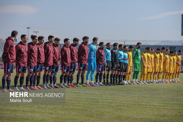 لیگ برتر فوتبال - آلومینیوم و تراکتور