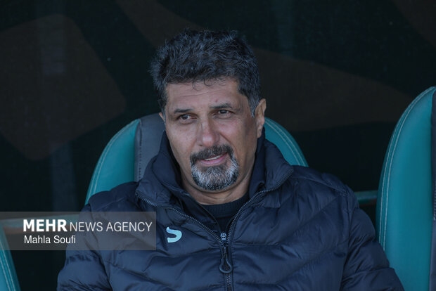 لیگ برتر فوتبال - آلومینیوم و تراکتور