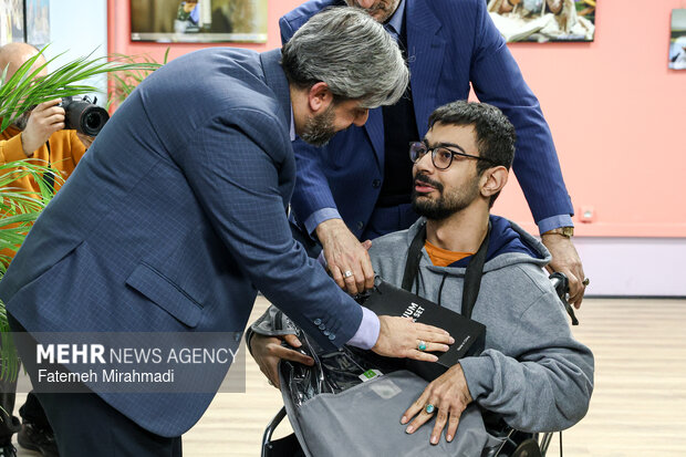 مراسم اختتامیه و نمایشگاه آثار برگزیده پویش نوراوی اعتکاف