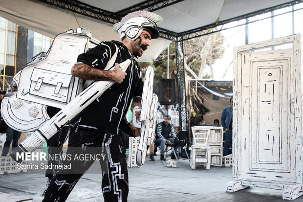 ششمین روز جشنواره تئاتر فجر