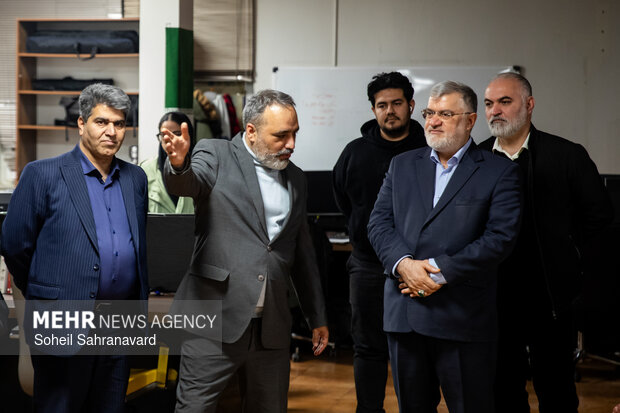Tehran governor visits Mehr headquarters
