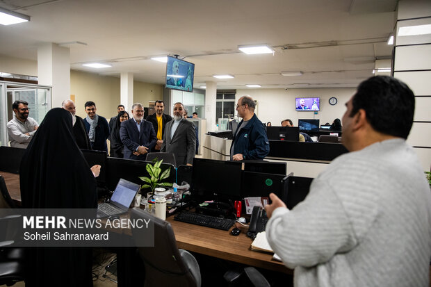 Tehran governor visits Mehr headquarters