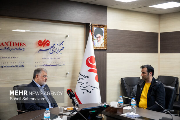 Tehran governor visits Mehr headquarters