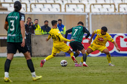 تساوی دو دیدار در نیمه اول/ پیروزی پیکان برابر آلومینیوم