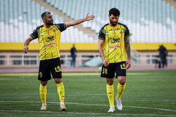 لیگ برتر فوتبال - سپاهان و گل گهر