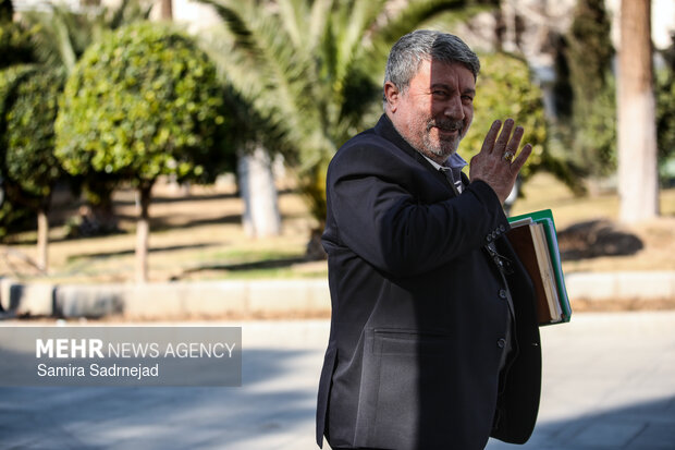 الیاس حضرتی در حاشیه جلسه هیئت دولت