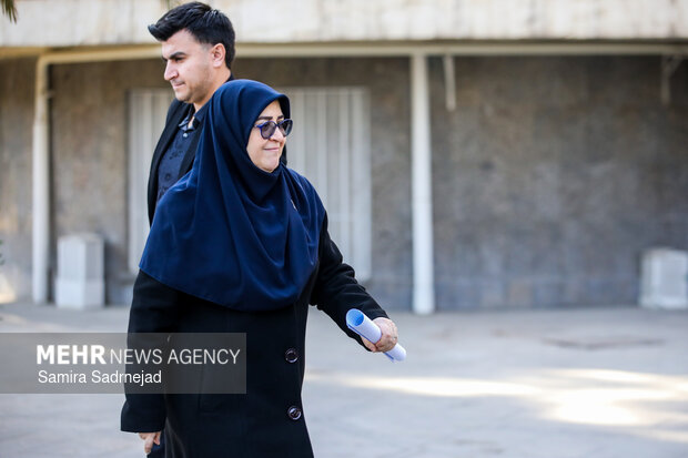 فاطمه مهاجرانی در حاشیه جلسه هیئت دولت