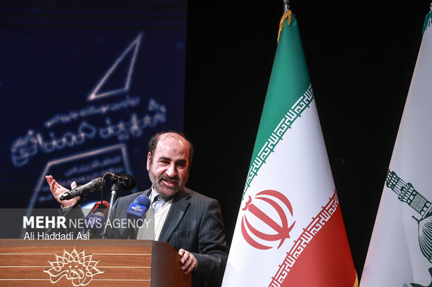 آئین اختتامیه چهارمین جایزه ادبی سردار همدانی