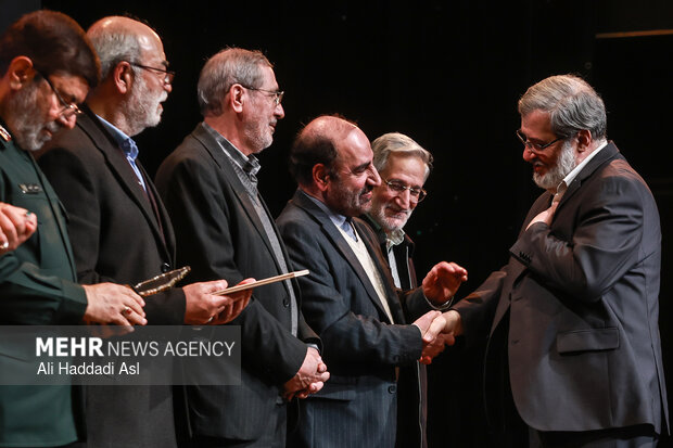 آئین اختتامیه چهارمین جایزه ادبی سردار همدانی