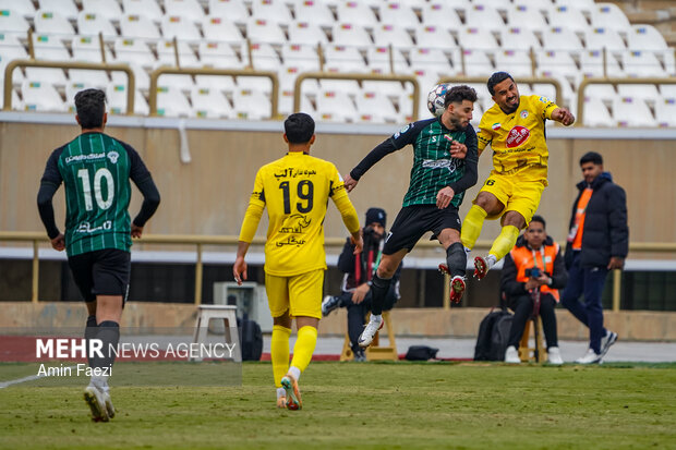لیگ برتر فوتبال - فجر سپاسی و خیبر