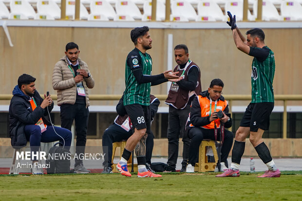 لیگ برتر فوتبال - فجر سپاسی و خیبر