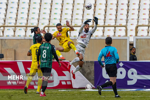لیگ برتر فوتبال - فجر سپاسی و خیبر