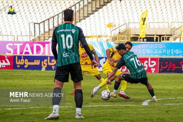 لیگ برتر فوتبال - فجر سپاسی و خیبر