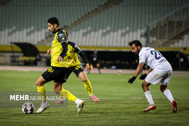 لیگ برتر فوتبال - سپاهان و گل گهر