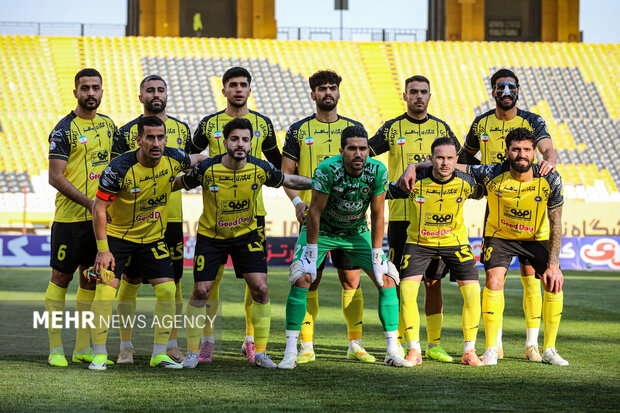 لیگ برتر فوتبال - سپاهان و گل گهر