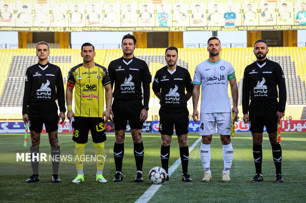 لیگ برتر فوتبال - سپاهان و گل گهر