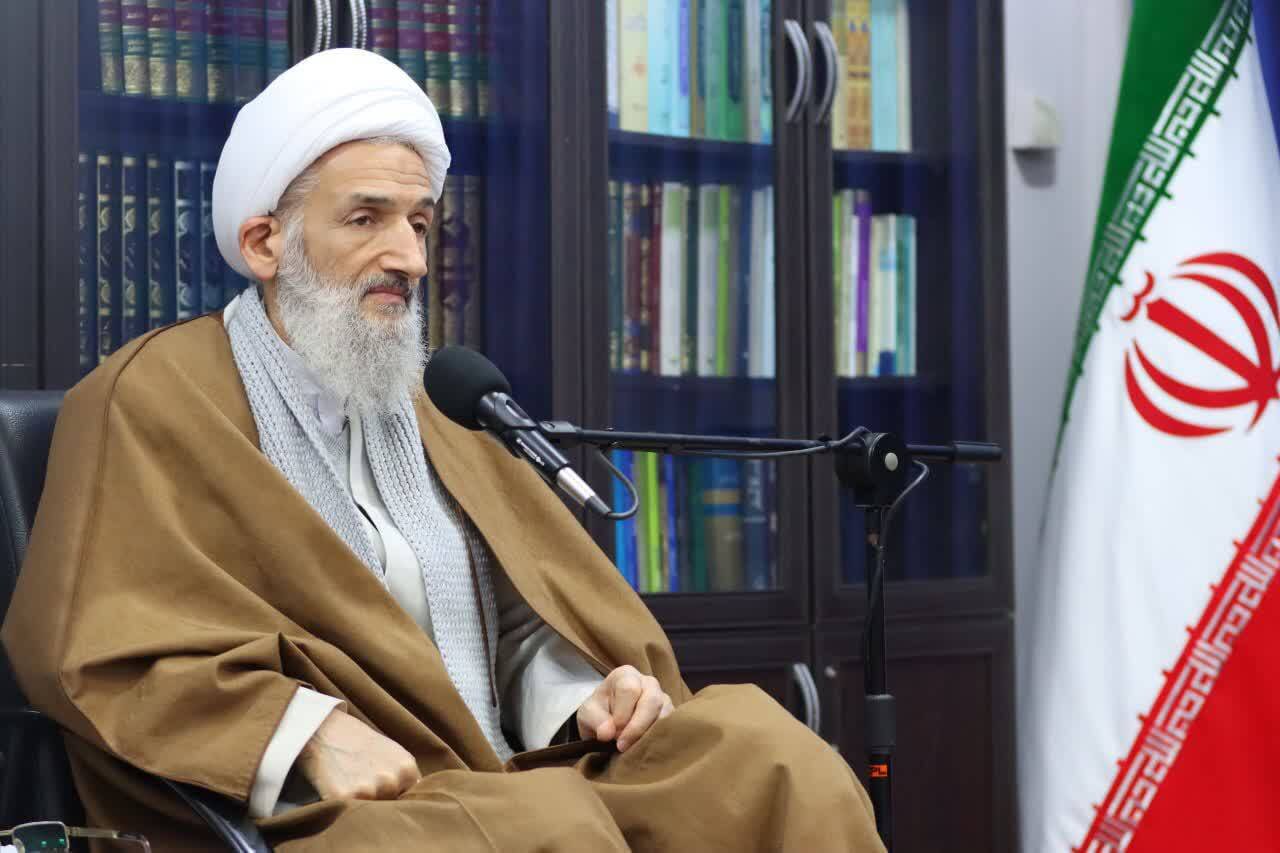 حضور مردمی در خیابان‌ها یک بعثت ملی است