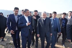 شاهرخی: فرصت‌های توسعه گردشگری در لرستان فراهم شده است