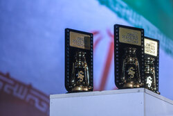 شانزدهمین جشنواره عمار در ایستگاه پایانی؛ بهروز افخمی تجلیل شد