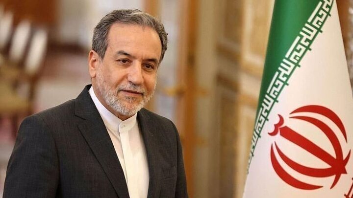 الاناضول: وزير الخارجية الايراني يزور تركيا غدا الجمعة