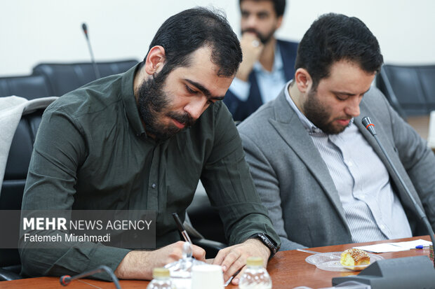 دیدار محمد مخبر با نخبگان جوان