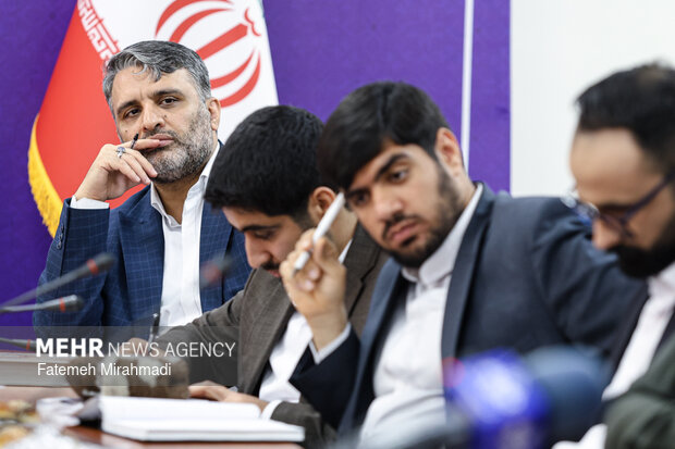 دیدار محمد مخبر با نخبگان جوان