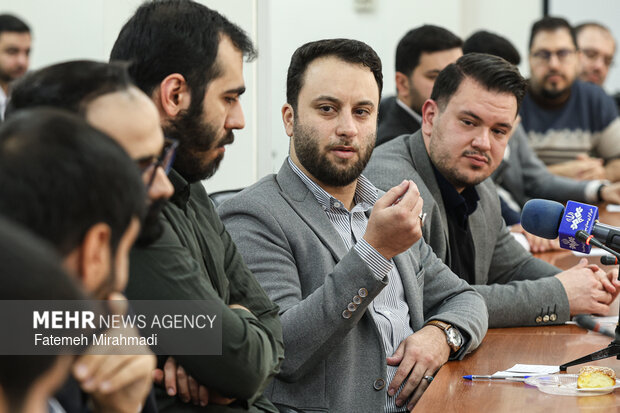 دیدار محمد مخبر با نخبگان جوان