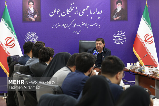 دیدار محمد مخبر با نخبگان جوان