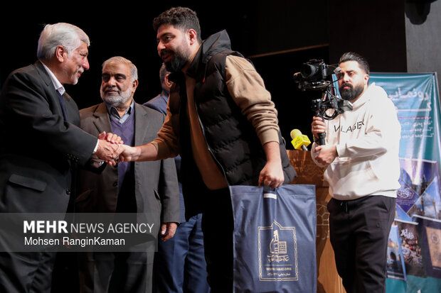 همایش روز پژوهش و نشر آثار ستاد توسعه و بازسازی عتبات