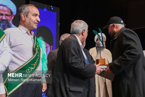 همایش روز پژوهش و نشر آثار ستاد توسعه و بازسازی عتبات