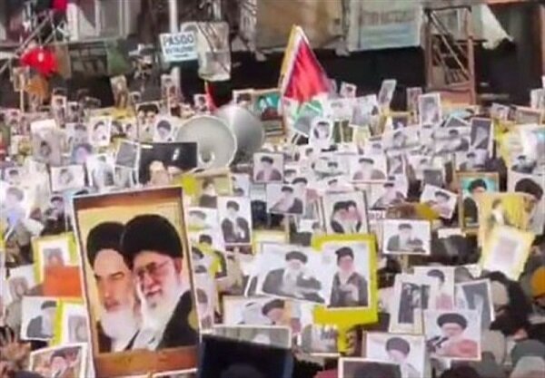 Indian people hold pro-Iran rally