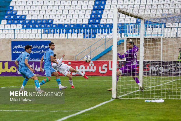 لیگ برتر فوتبال - ملوان و چادرملو