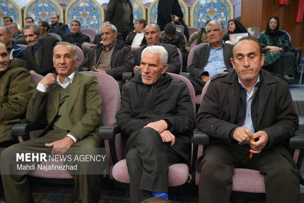 اختتامیه جشنواره ملی داستان ایثار و شهدای غریب در یاسوج