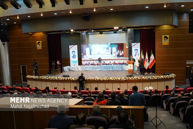 اختتامیه جشنواره ملی داستان ایثار و شهدای غریب در یاسوج