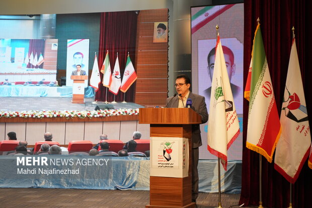 اختتامیه جشنواره ملی داستان ایثار و شهدای غریب در یاسوج