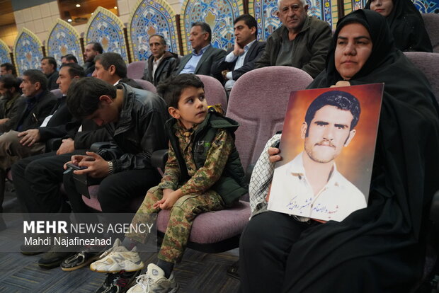 اختتامیه جشنواره ملی داستان ایثار و شهدای غریب در یاسوج