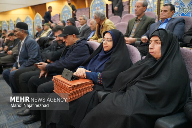 اختتامیه جشنواره ملی داستان ایثار و شهدای غریب در یاسوج