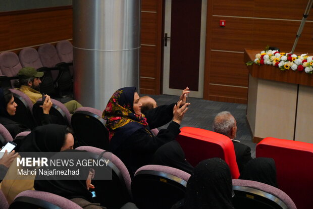 اختتامیه جشنواره ملی داستان ایثار و شهدای غریب در یاسوج