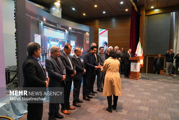 اختتامیه جشنواره ملی داستان ایثار و شهدای غریب در یاسوج