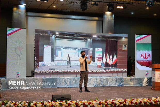 اختتامیه جشنواره ملی داستان ایثار و شهدای غریب در یاسوج