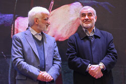 آیین تجلیل از فعالان اجتماعی انقلاب اسلامی