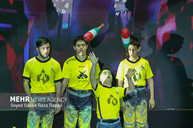 آیین تجلیل از فعالان اجتماعی انقلاب اسلامی