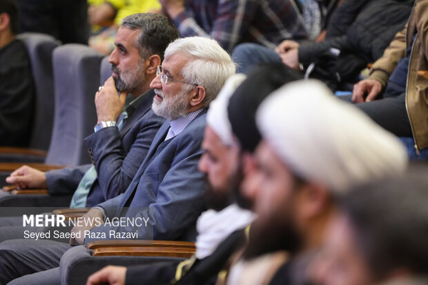 آیین تجلیل از فعالان اجتماعی انقلاب اسلامی