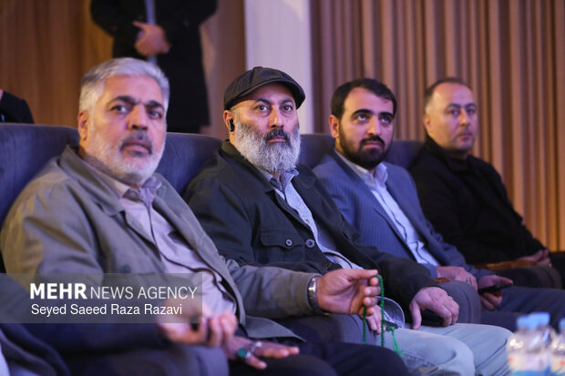 آیین تجلیل از فعالان اجتماعی انقلاب اسلامی