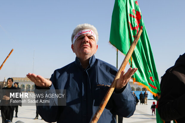 آیین جاروکشی خادمان مسجد مقدس جمکران