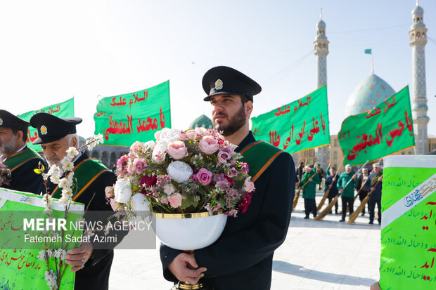 آیین جاروکشی خادمان مسجد مقدس جمکران