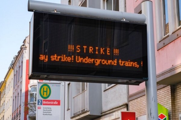 Nationwide strike to shutdown German public transport Mon.