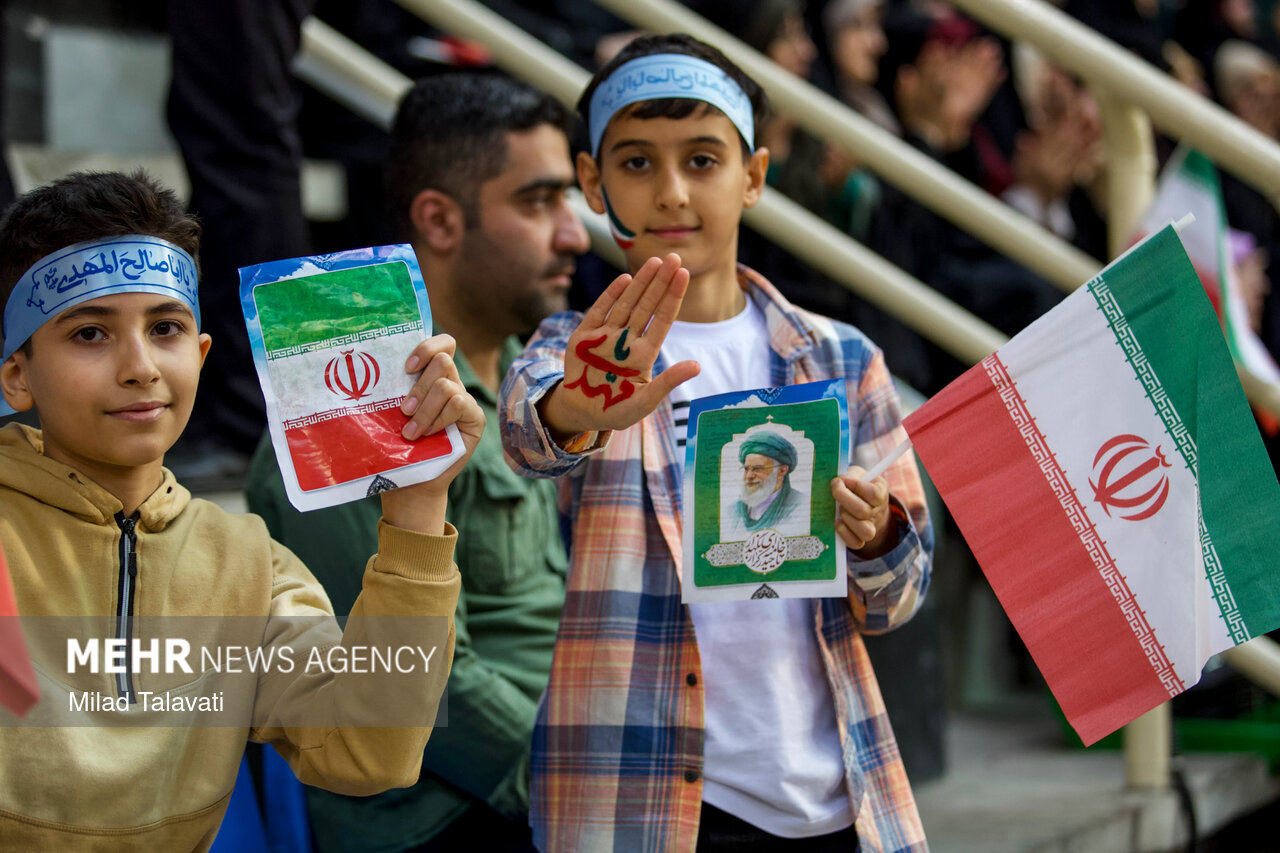 برگزاری جشن بزرگ خانوادگی «بیعت با ولایت» در رشت برگزاری جشن بزرگ خانوادگی «بیعت با ولایت» در رشت