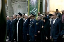 VIDEO: Pezeshkian cabinet renews allegiance to Imam Khomeini