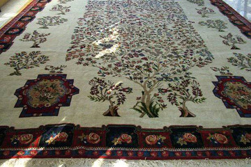 فریاد سکوت فرش ایلام؛ هنرمندان منتظر، بازار بی‌تفاوت!